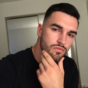 Meet your Posher, Travis